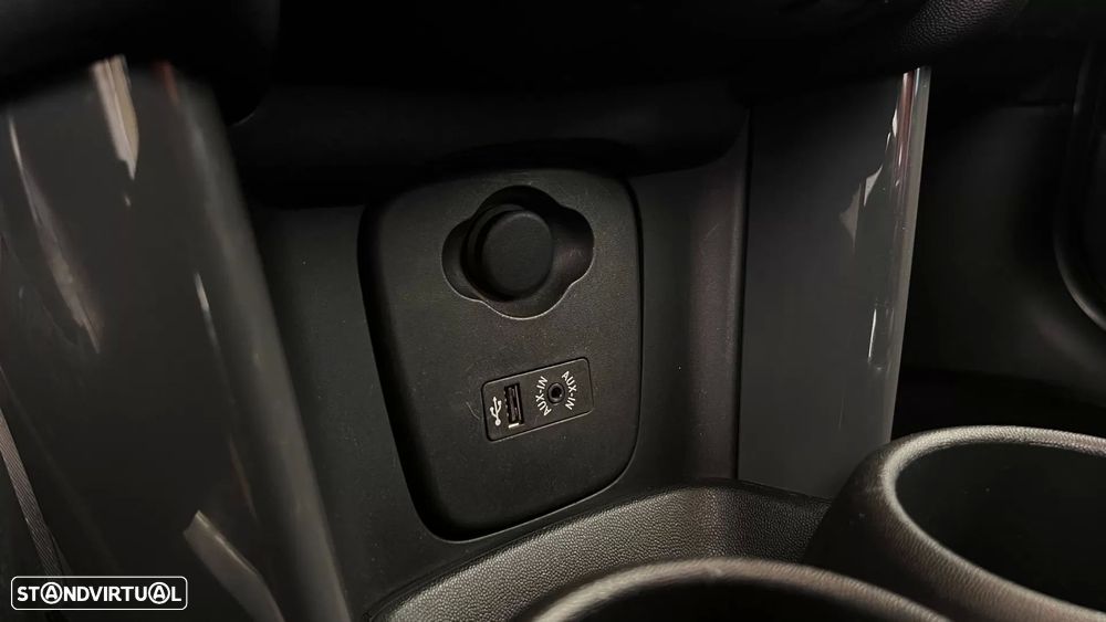 MINI 3 Portas One D - 24