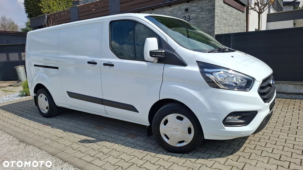 Ford TRANSIT CUSTOM - 9
