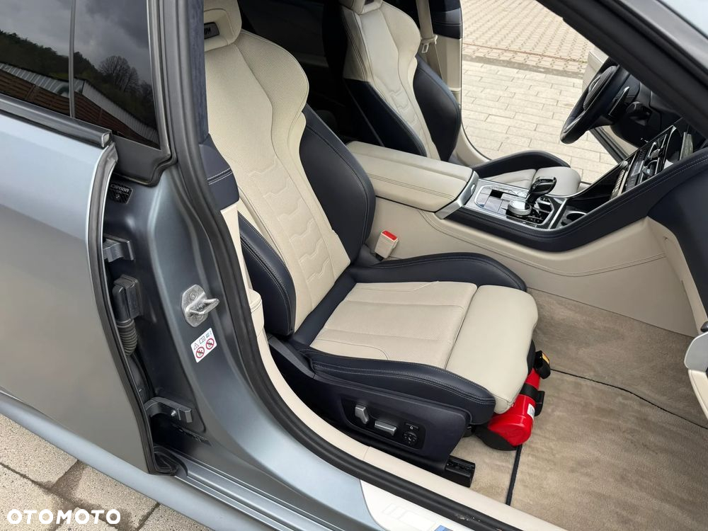 BMW Seria 8 M850i xDrive - 19