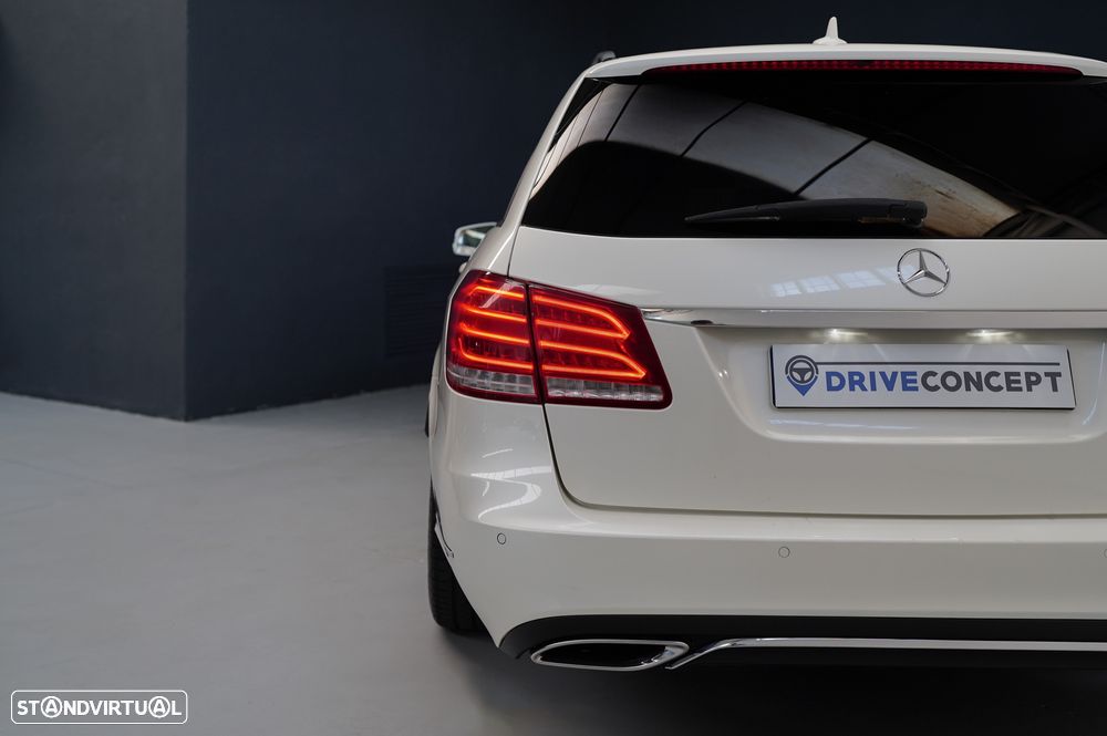 Mercedes-Benz E 220 BlueTEC Avantgarde Auto. - 17