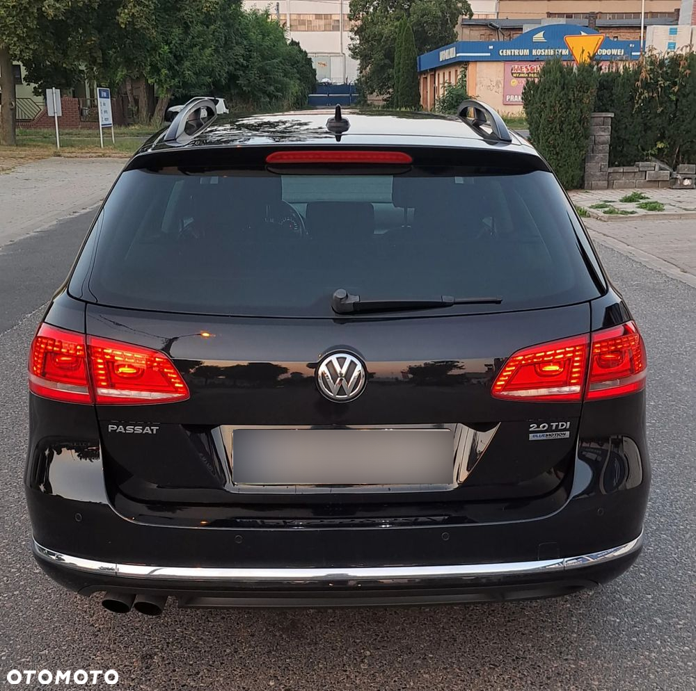 Volkswagen Passat 2.0 TDI Highline DSG - 8