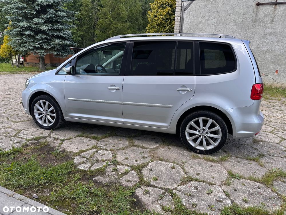 Volkswagen Touran 2.0 TDI DPF Highline DSG - 10
