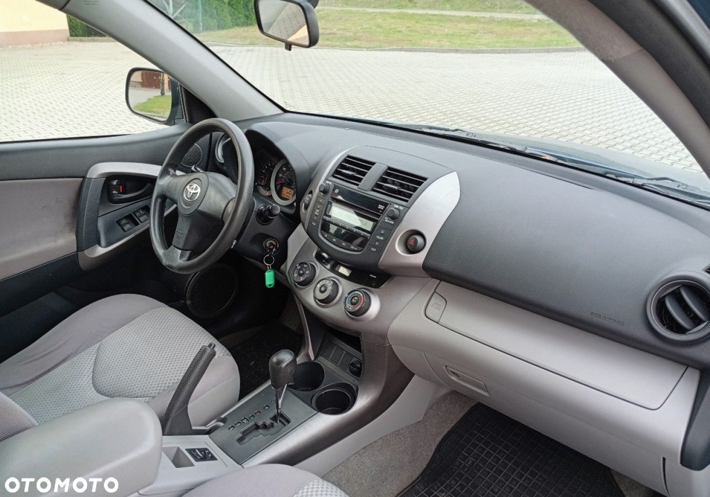 Toyota RAV4 - 14