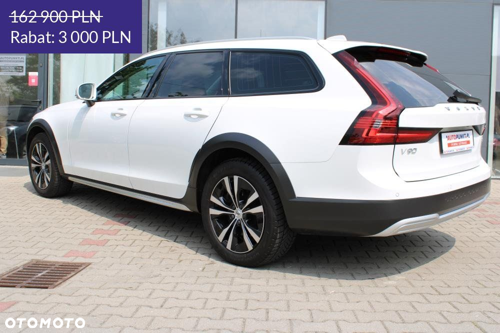 Volvo V90 Cross Country - 8