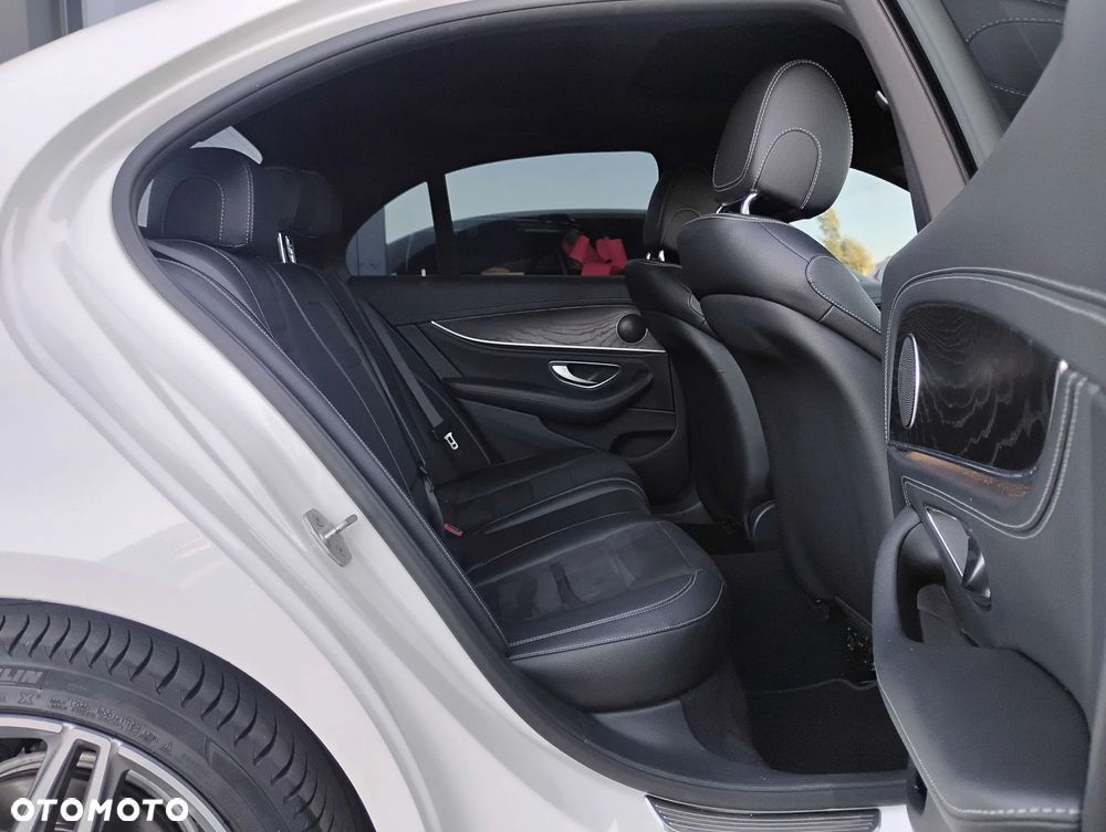 Mercedes-Benz Klasa E 220 d 9G-TRONIC - 14
