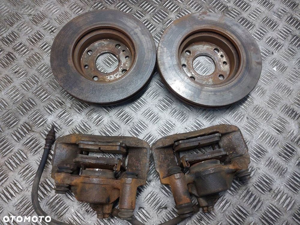 TARCZE HAMULCOWE PRZÓD + KLOCKI + ZACISKI MAZDA DEMIO I 1.5 16V - 3