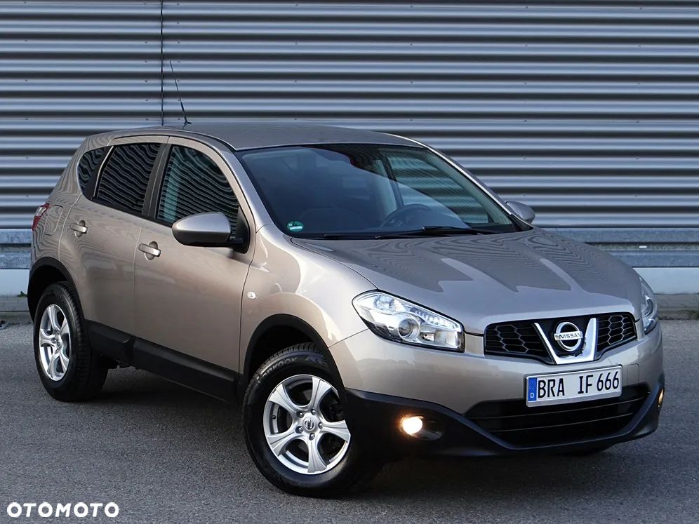 Nissan Qashqai 1.6 visia - 1