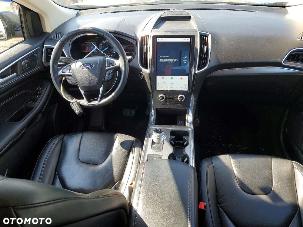 Ford Edge - 8