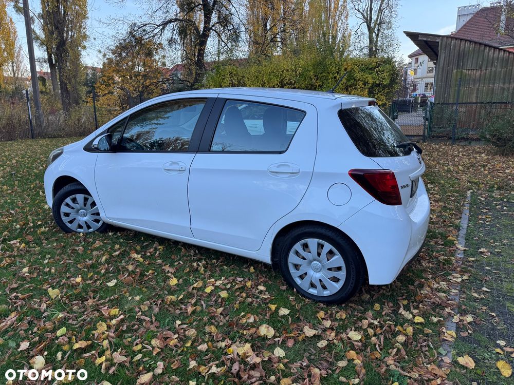 Toyota Yaris 1.33 Active EU6 - 24