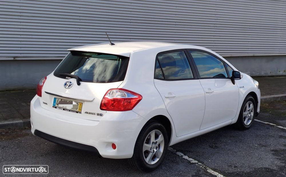 Toyota Auris 1.8 HSD - 5