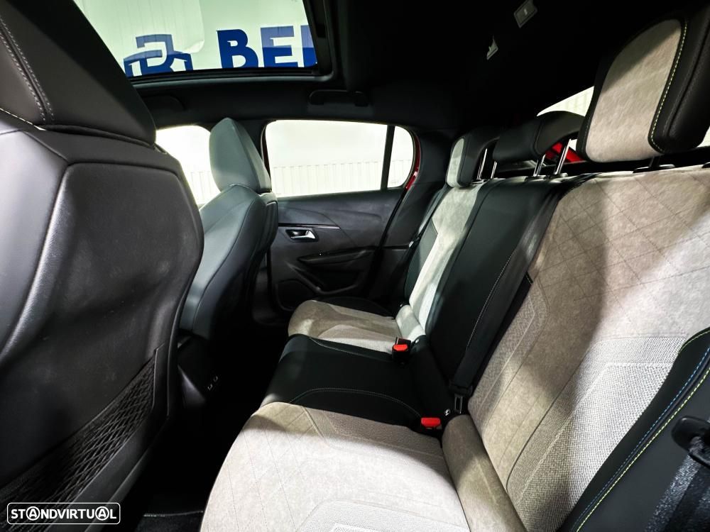 Peugeot e-208 50 kWh GT Pack - 10