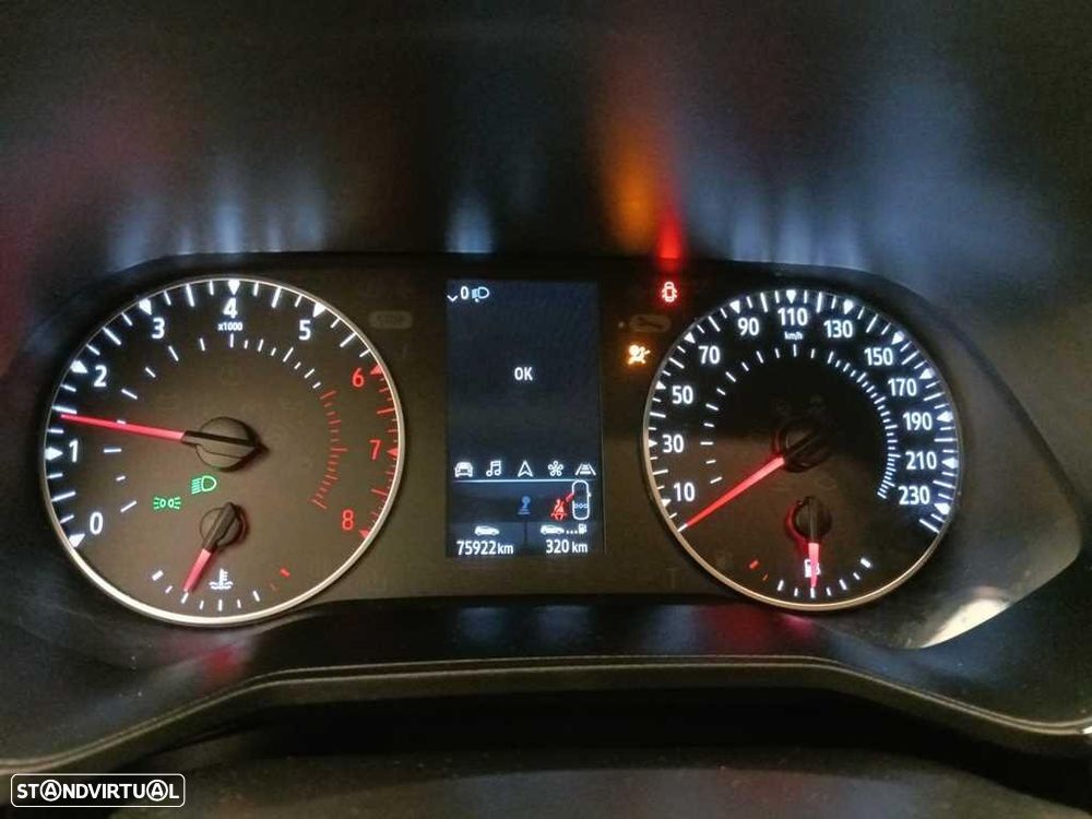 Renault Clio TCe 100 BUSINESS EDITION - 4