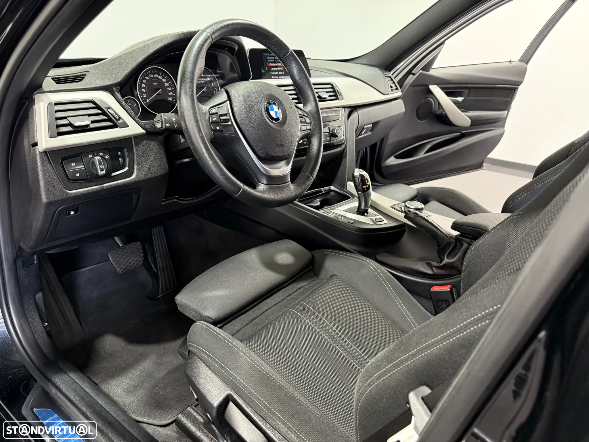 BMW 330 e iPerformance Line Sport - 19