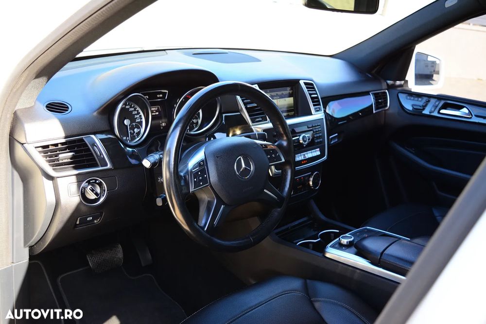 Mercedes-Benz ML - 24