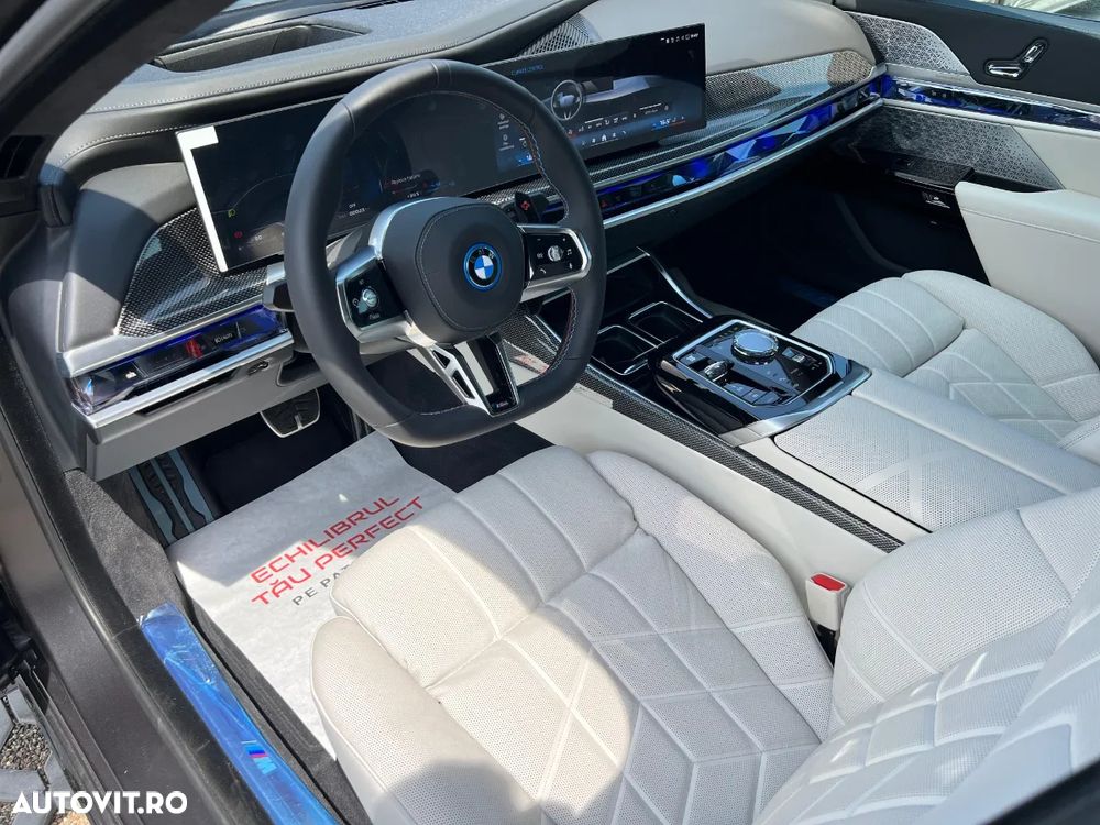 BMW M7 M760e xDrive AT PHEV - 16