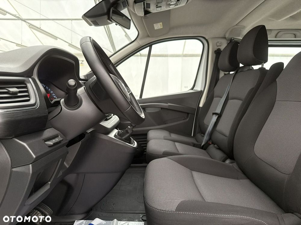 Renault Trafic - 13