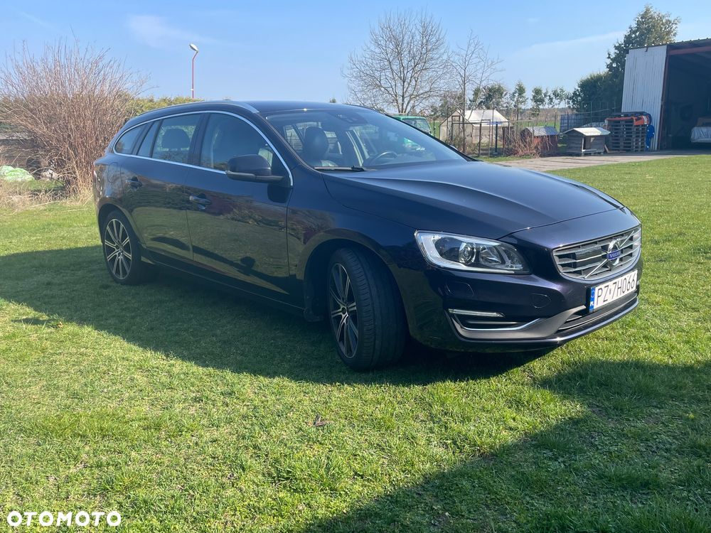 Volvo V60 D3 Drive-E Dynamic Edition (Momentum) - 2