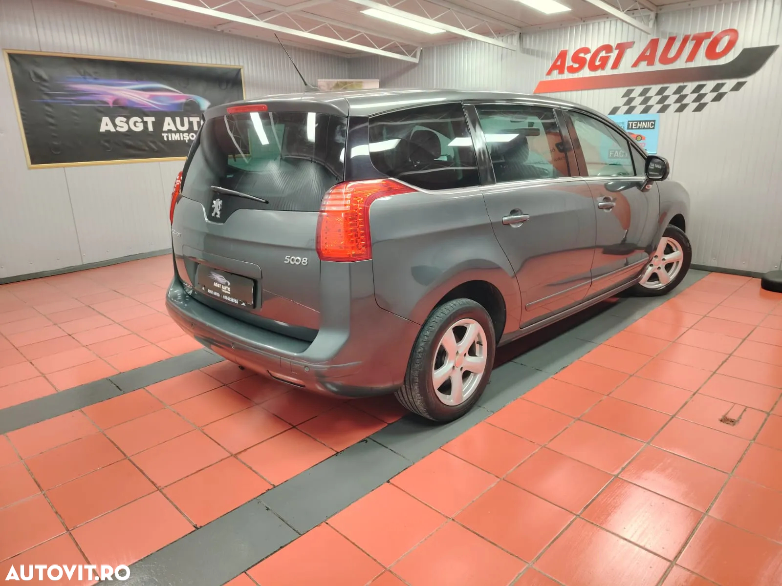 Peugeot 5008 - 7