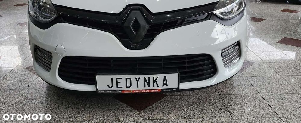 Renault Clio - 24