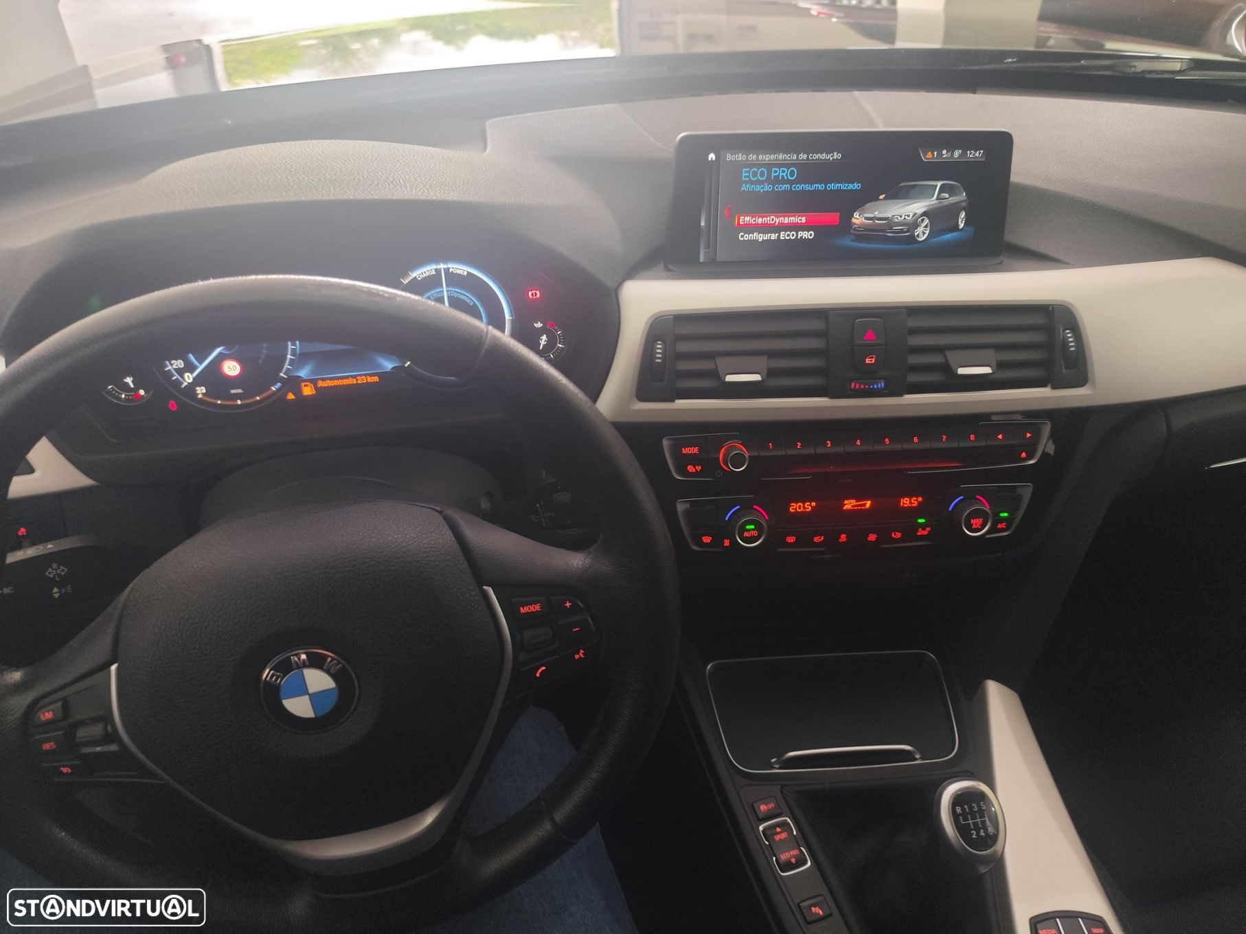 BMW 318 d Touring - 19