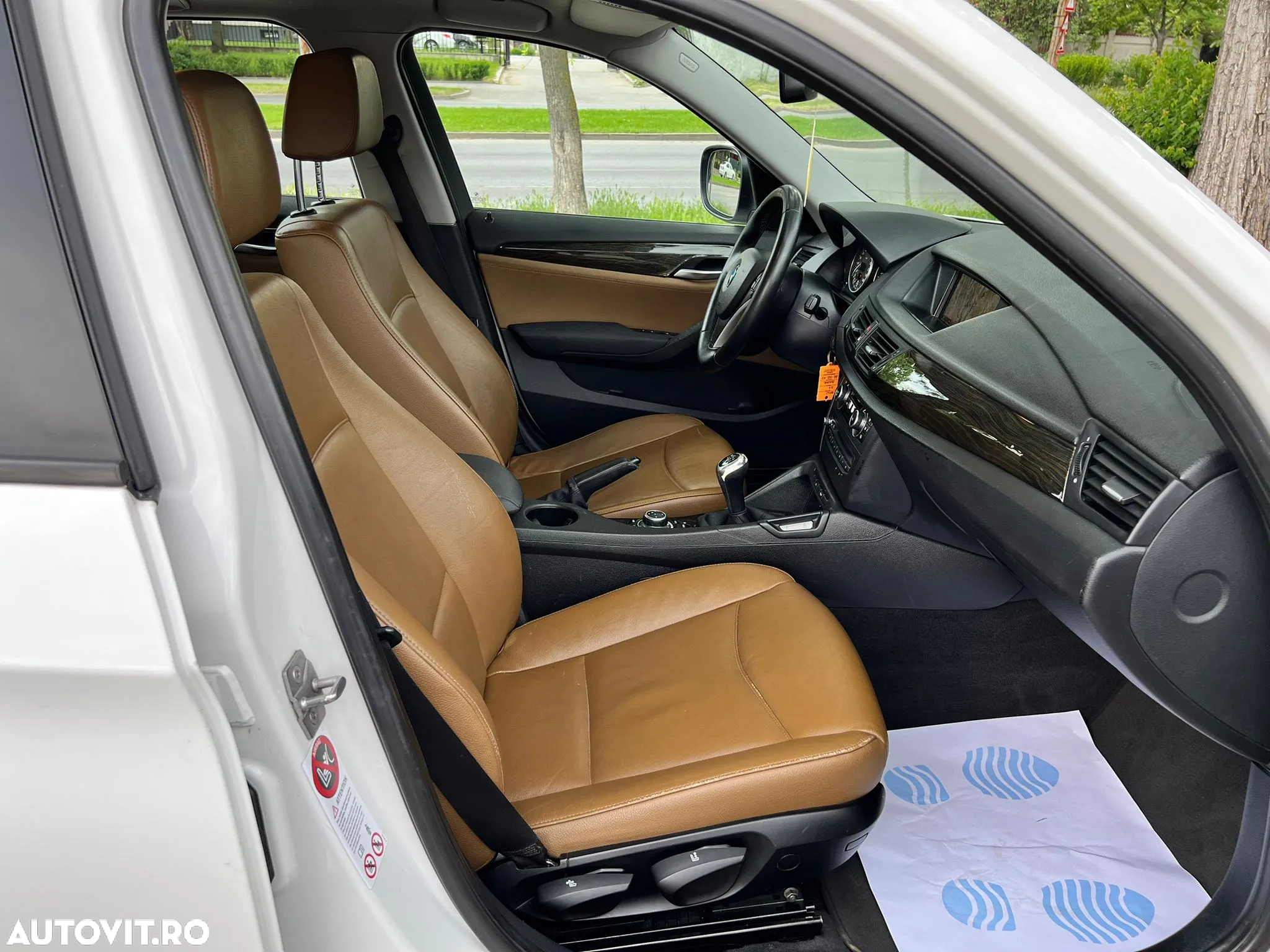 BMW X1 sDrive18d xLine - 13