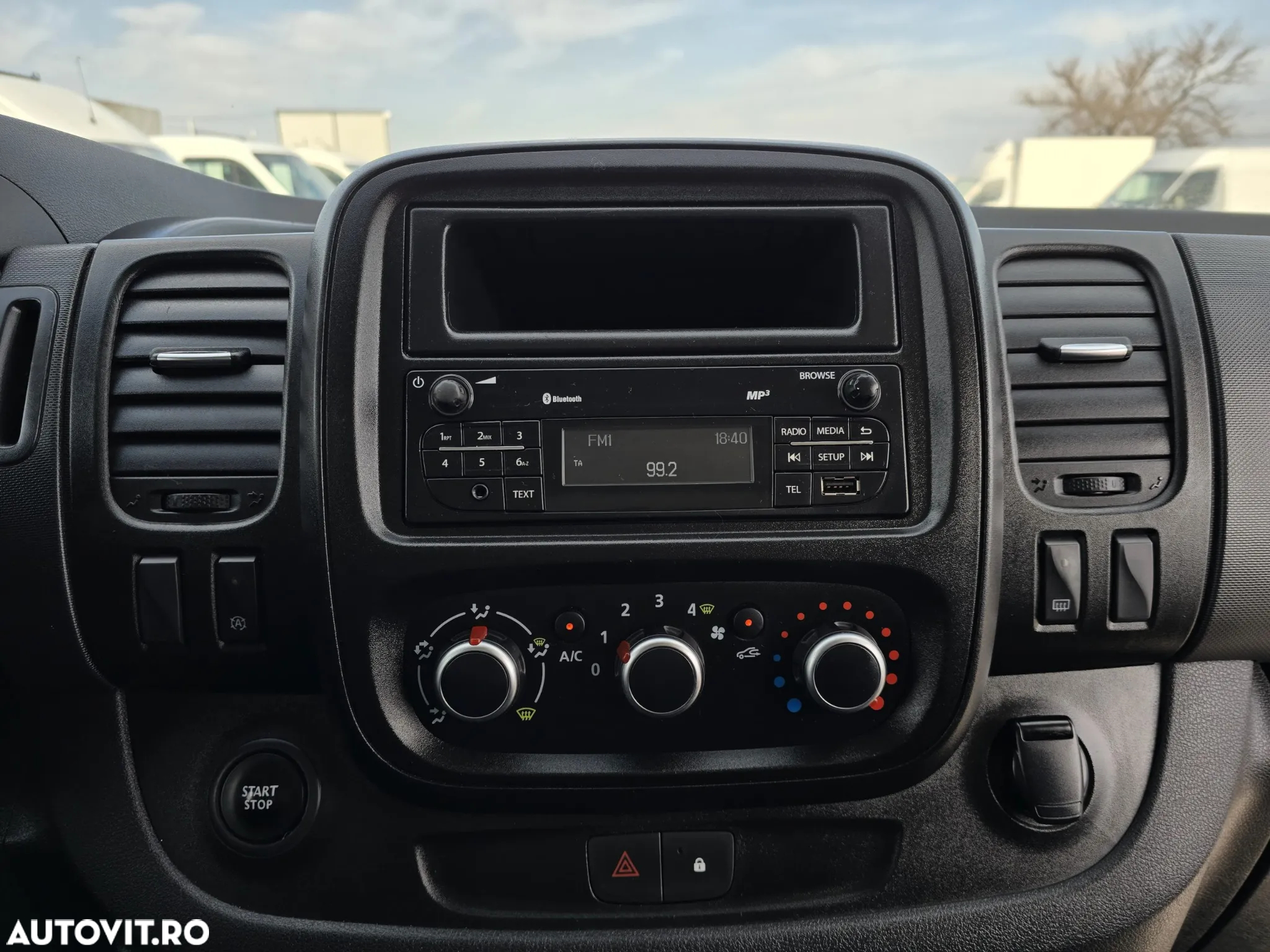 Renault New Trafic L2H1 - 22