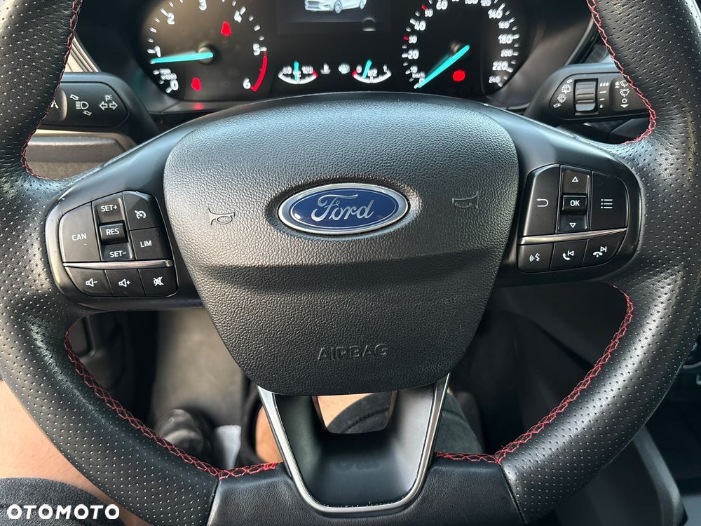 Ford Focus 1.5 EcoBlue Start-Stopp-System ST-LINE - 15