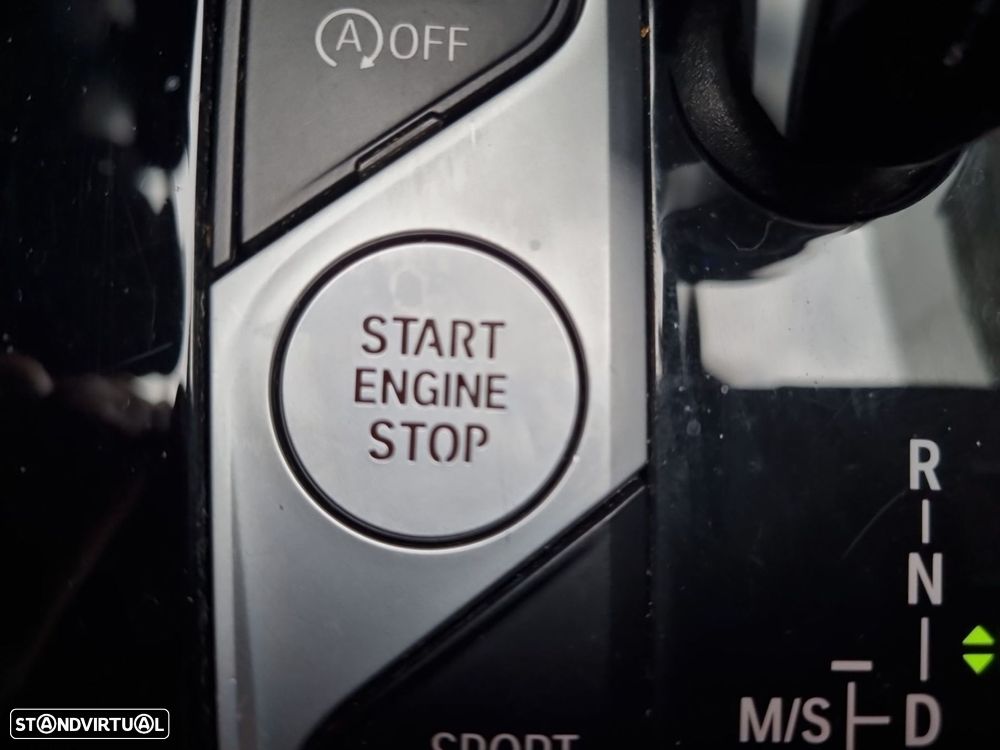 BMW 116 d Pack Desportivo M Auto - 22