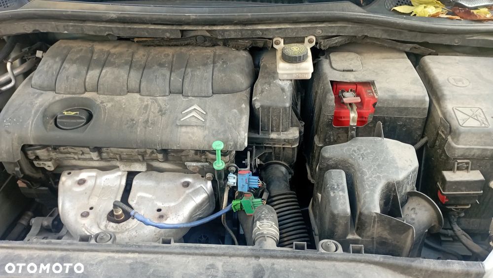 Citroën C4 1.4 16V X - 4