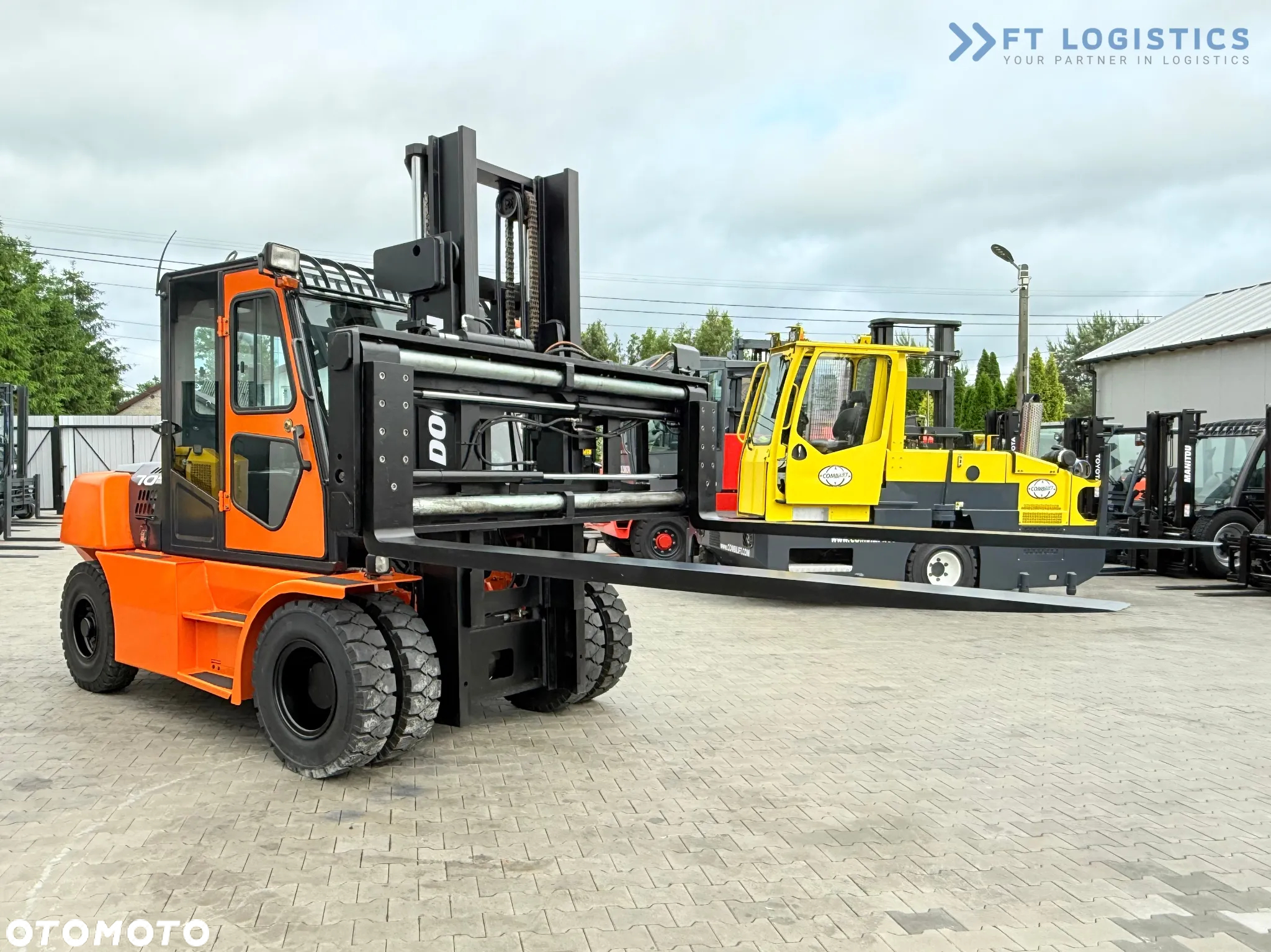 Doosan DOOSAN_DUPLEX-3000MM_PRZESUW-BOCZNY_POZYCJONER_WIDŁY-2500MM_7000KG_KABINA_JAK-NOWY - 22