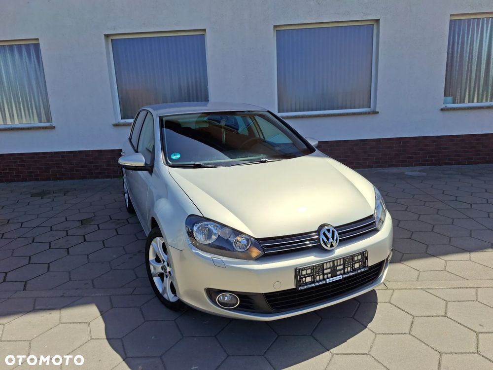 Volkswagen Golf - 2