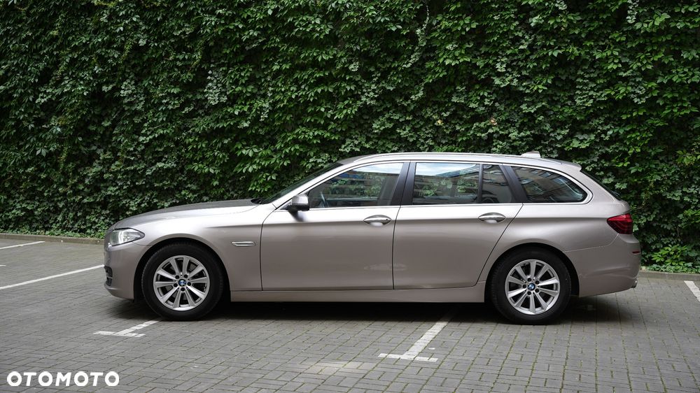 BMW Seria 5 520d Luxury Line - 10