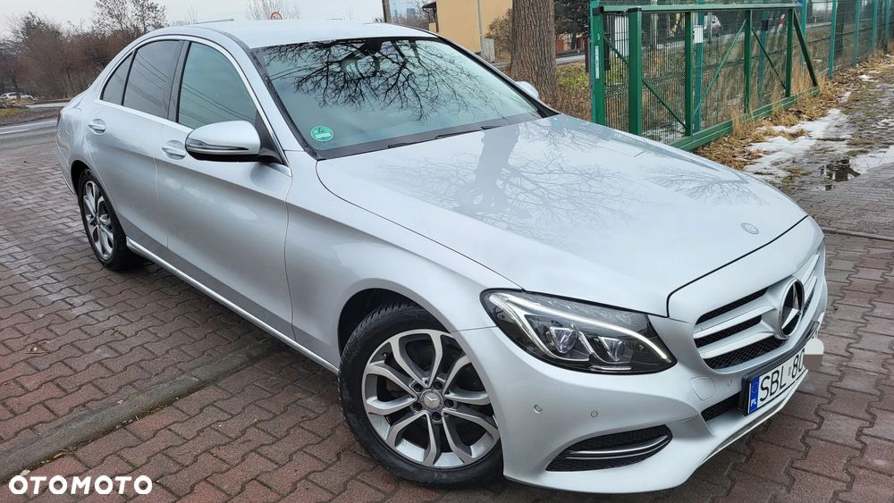 Mercedes-Benz Klasa C 180 (BlueEFFICIENCY) Avantgarde - 2