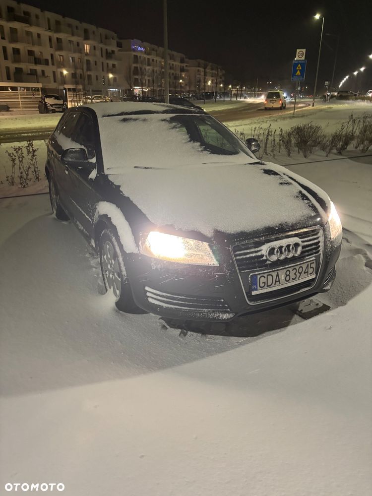 Audi A3 Sportback 1.6 TDI DPF Ambition - 8