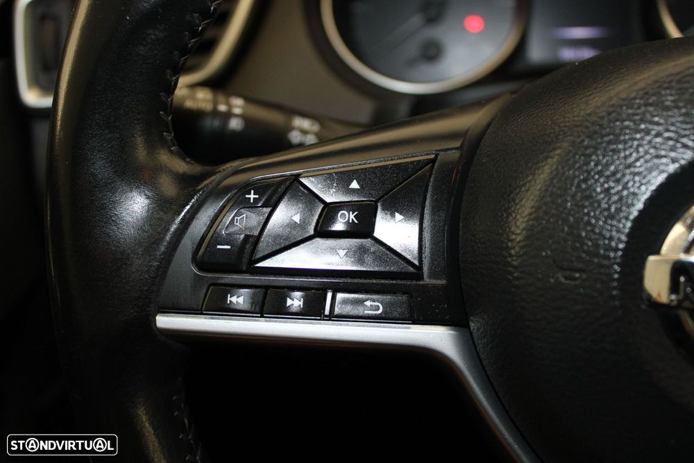 Nissan Qashqai 1.5 dCi N-Connecta Business - 12