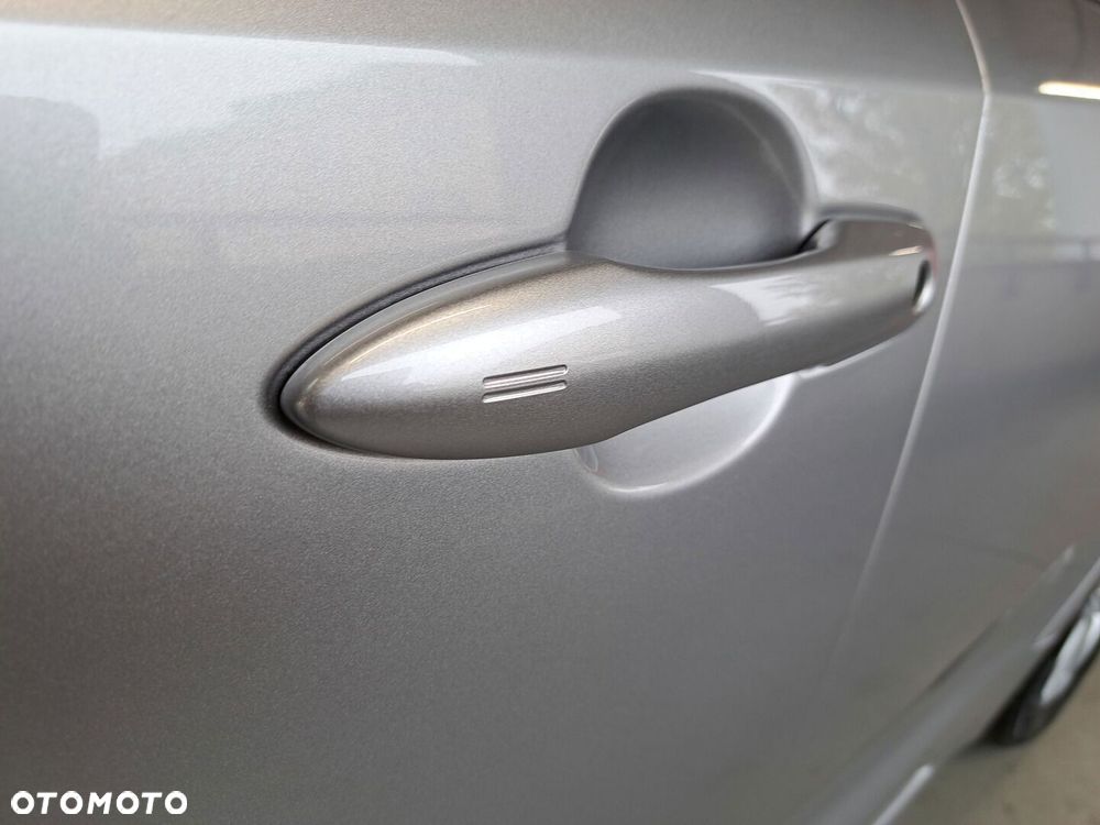 Toyota Corolla 1.8 Hybrid Comfort - 36