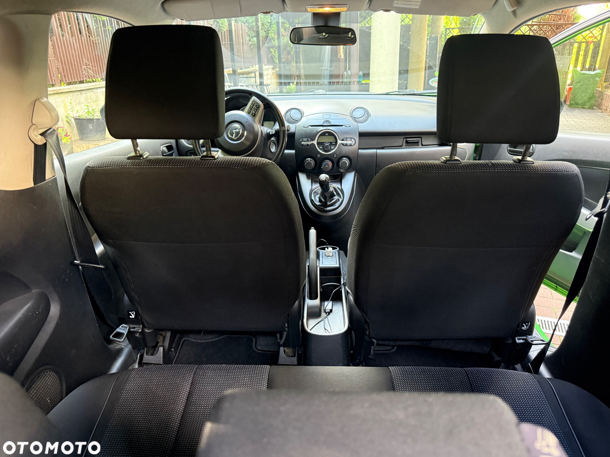 Mazda 2 - 16