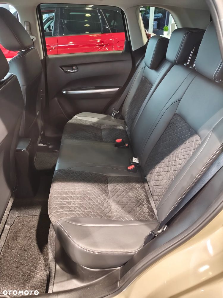 Suzuki Vitara 1.4 Boosterjet mHEV Elegance 4WD - 35
