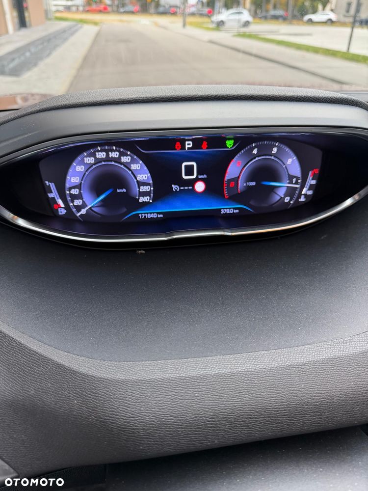 Peugeot 3008 - 11