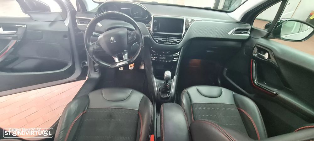 Peugeot 208 1.2 PureTech GT Line - 15