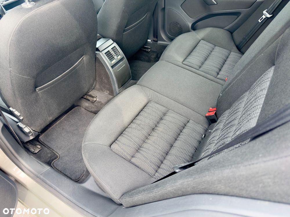 Skoda Octavia 1.8 TSI DSG Ambition - 6