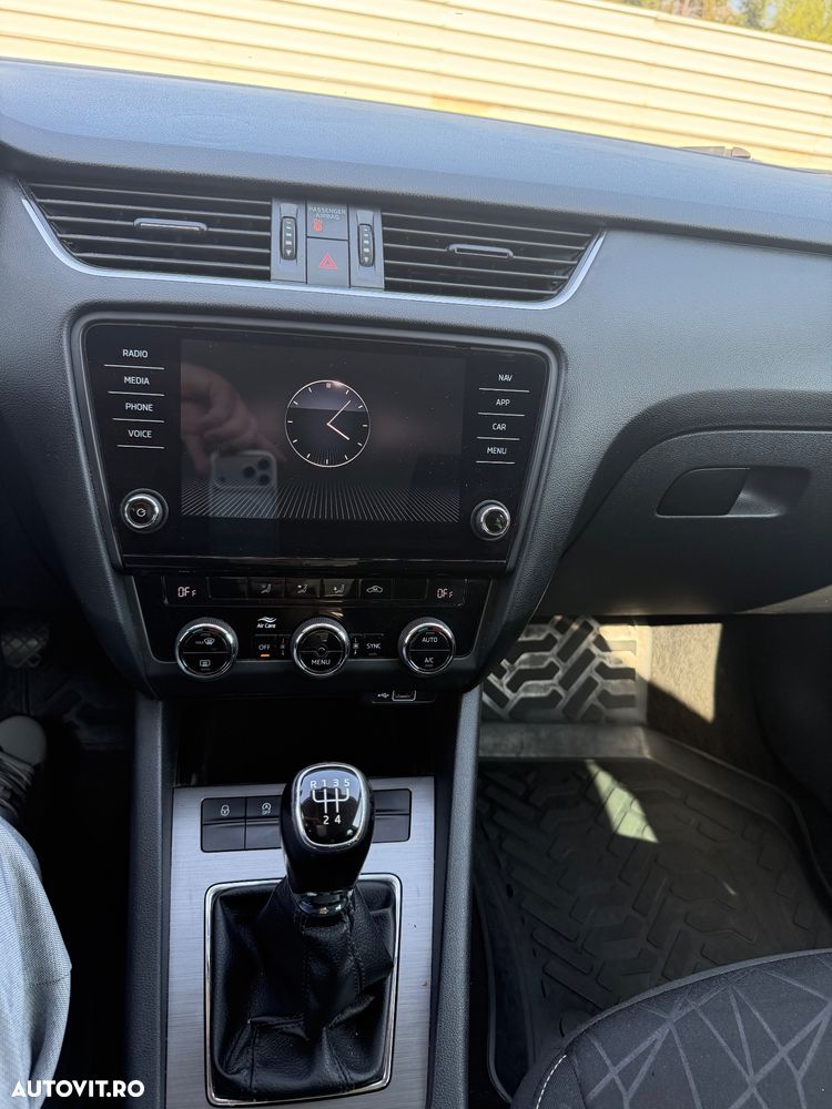 Skoda Octavia 1.6 TDI Clever - 16