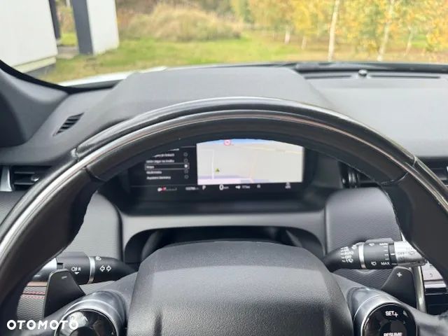 Land Rover Discovery Sport 2.0 D180 R-Dynamic SE - 11