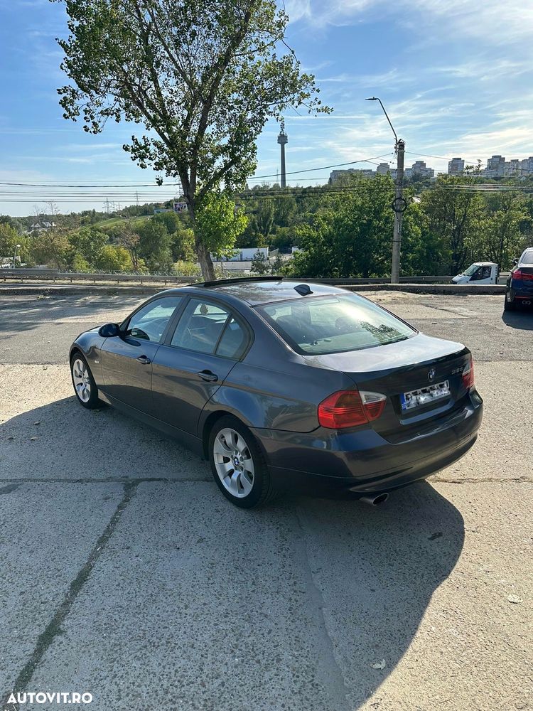 BMW Seria 3 318d - 4