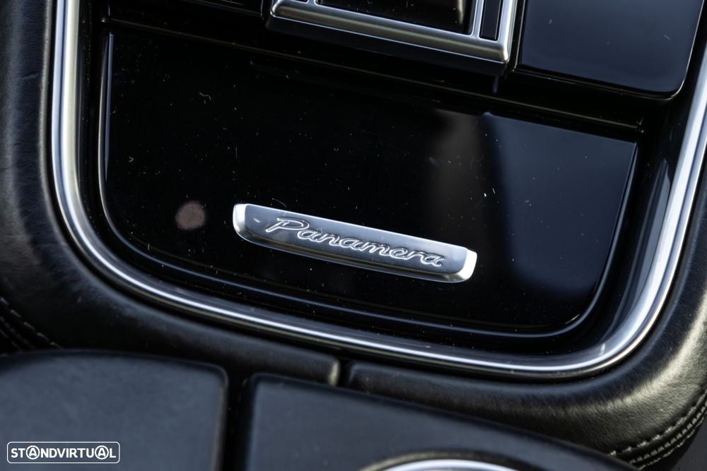 Porsche Panamera - 28