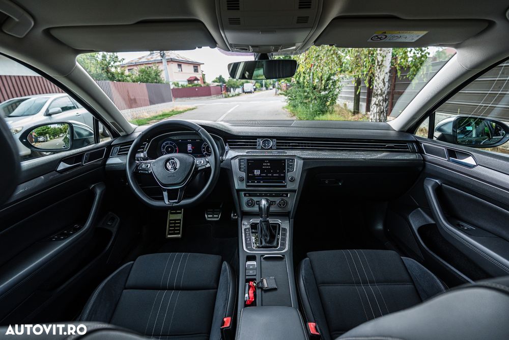 Volkswagen Passat Alltrack 2.0 TDI DSG 4Motion - 6