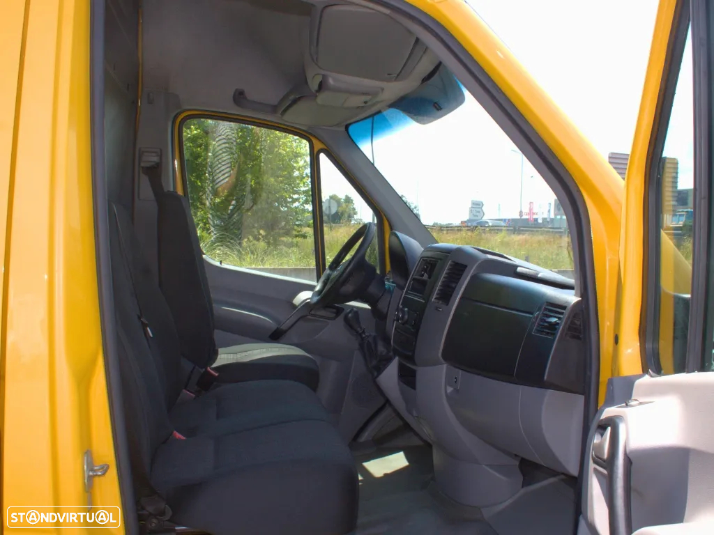 Mercedes-Benz Sprinter 311 CDI L4H3 com IVA de 2016 - 11