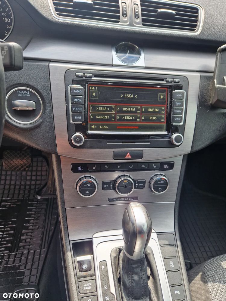 Volkswagen Passat 2.0 TDI Comfortline DSG - 13