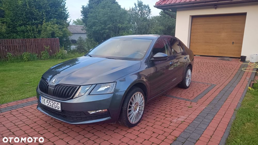 Skoda Octavia 1.4 TSI Style DSG - 2