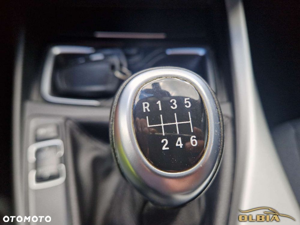 BMW Seria 1 114i - 31